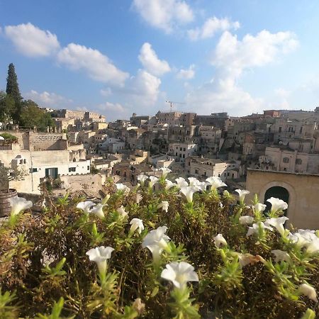 Gli Ipogei Nel Cuore Di Matera Villa Bagian luar foto