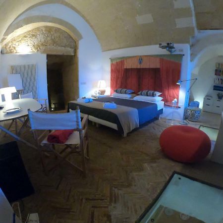 Gli Ipogei Nel Cuore Di Matera Villa Bagian luar foto