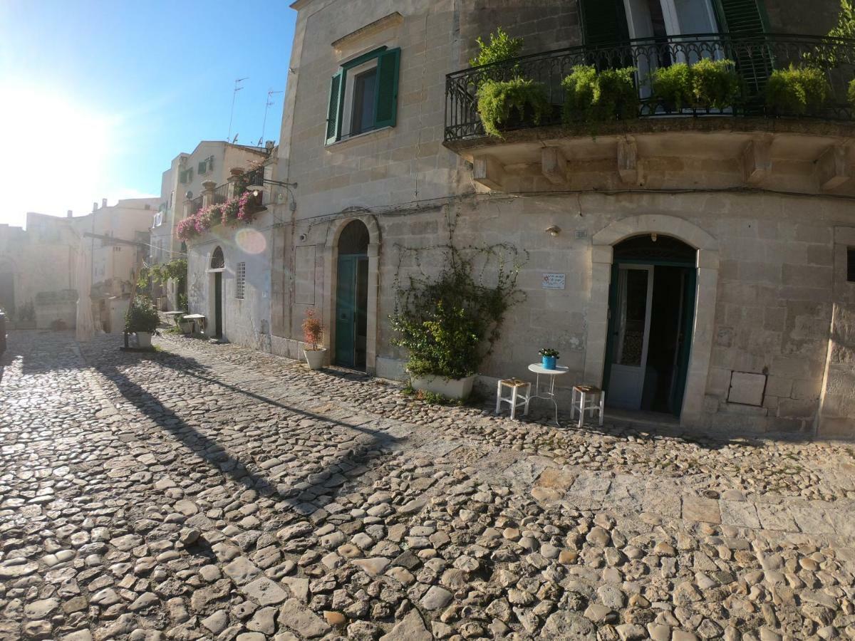 Gli Ipogei Nel Cuore Di Matera Villa Bagian luar foto