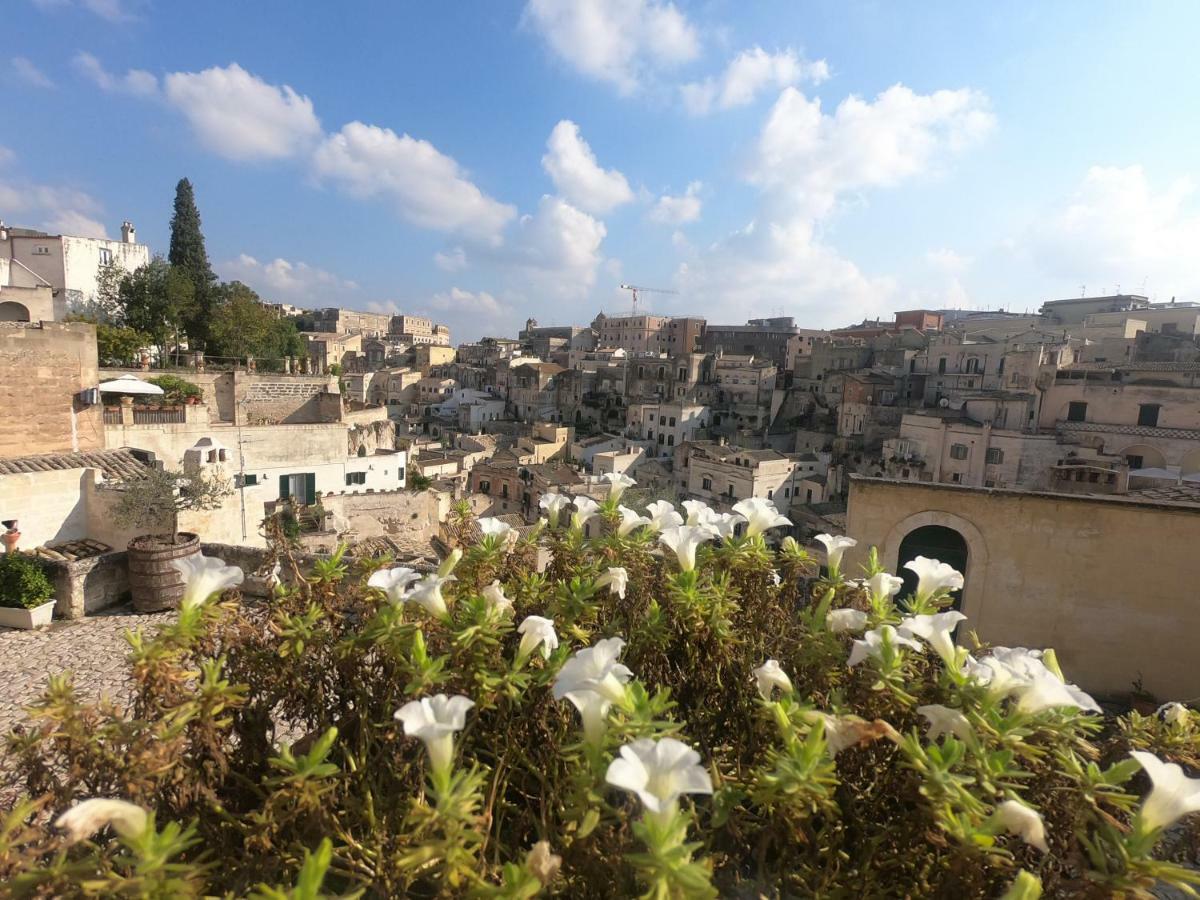 Gli Ipogei Nel Cuore Di Matera Villa Bagian luar foto