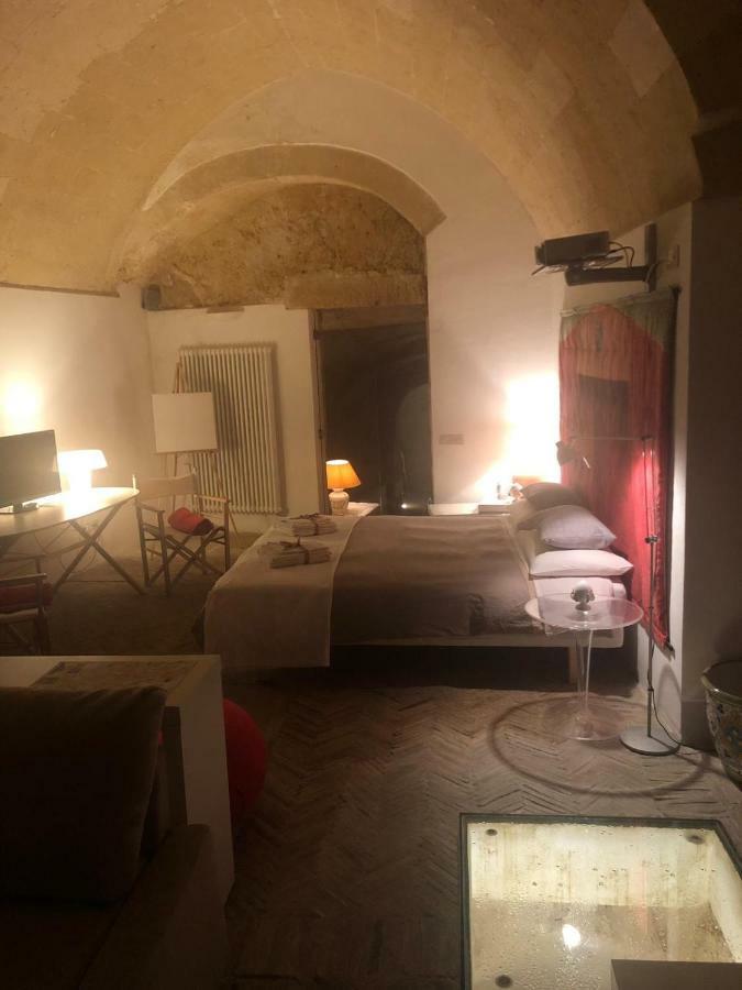 Gli Ipogei Nel Cuore Di Matera Villa Bagian luar foto