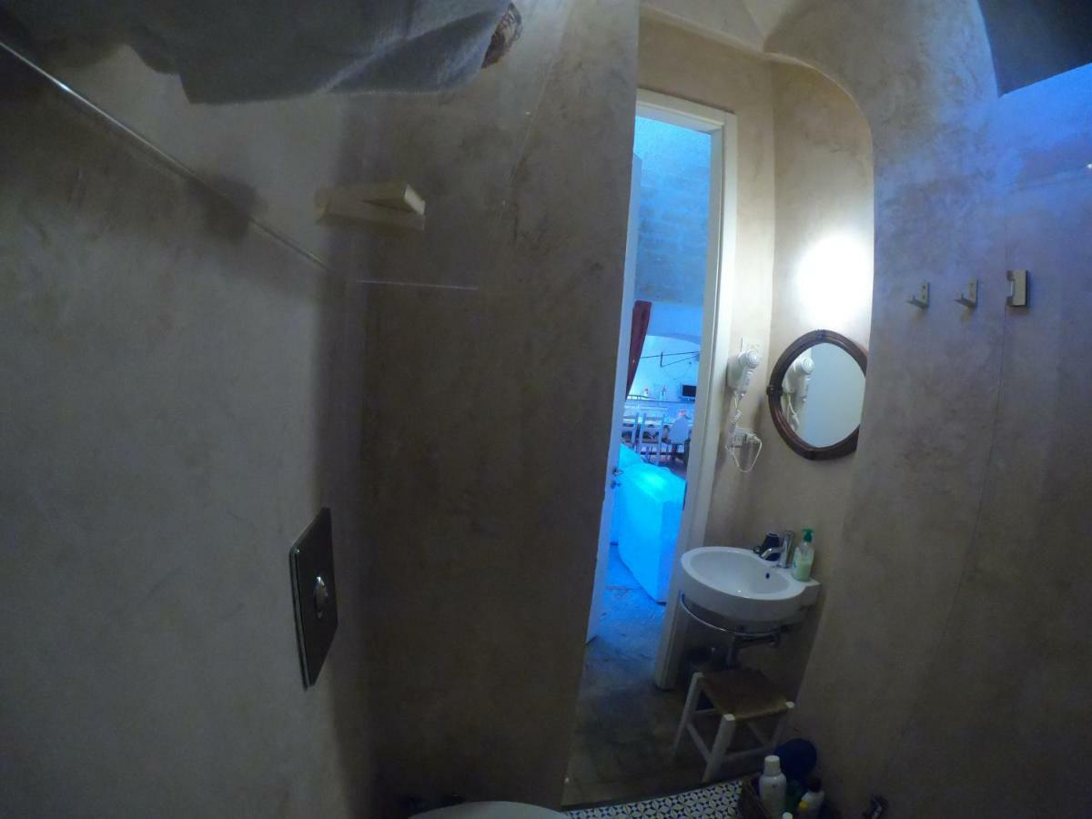 Gli Ipogei Nel Cuore Di Matera Villa Bagian luar foto