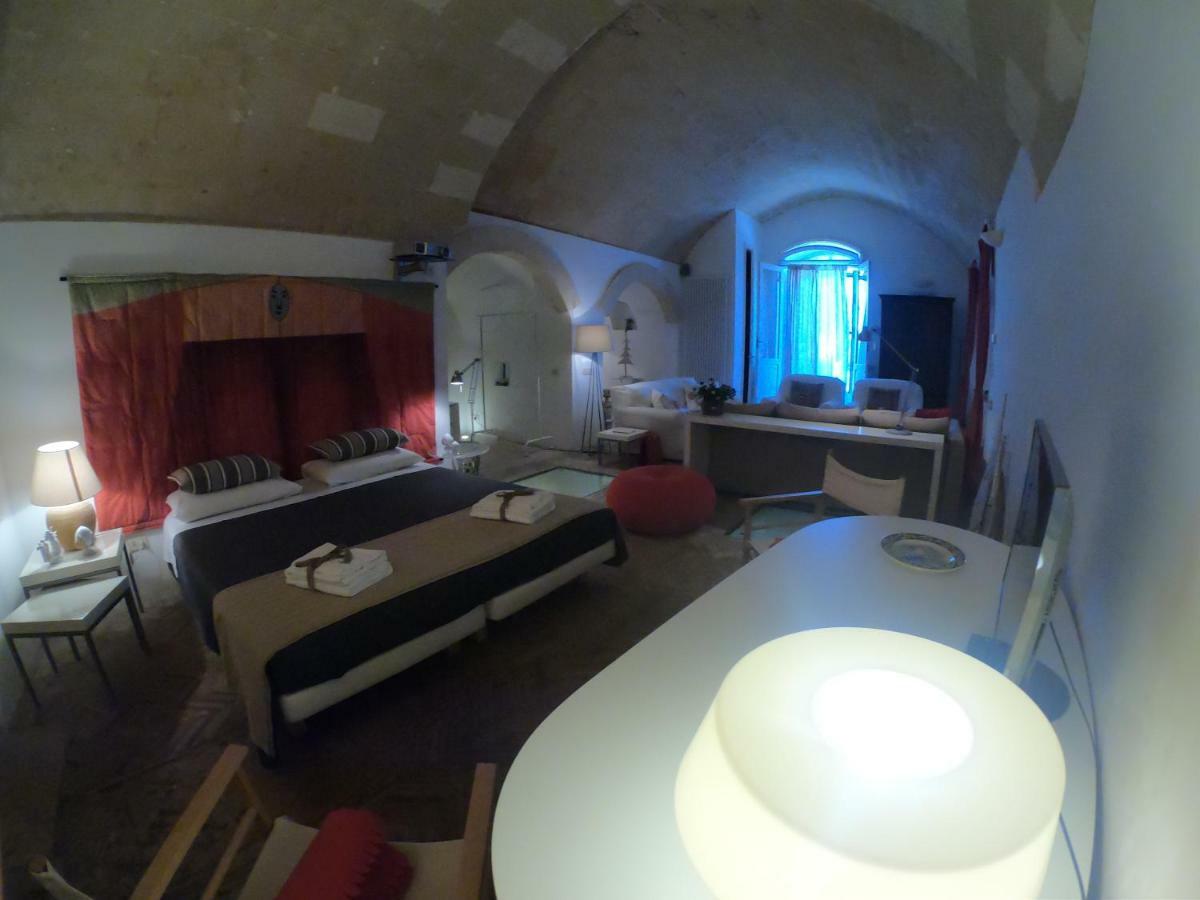 Gli Ipogei Nel Cuore Di Matera Villa Bagian luar foto