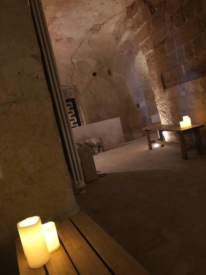 Gli Ipogei Nel Cuore Di Matera Villa Bagian luar foto